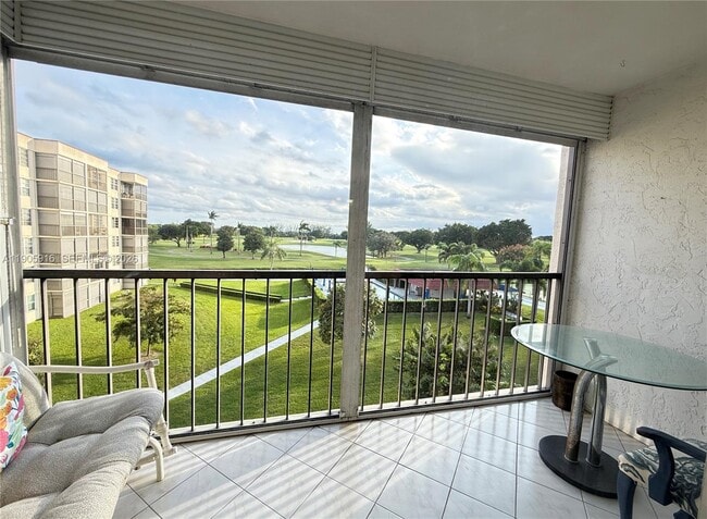 Building Photo - 8900 Washington St Unit 409