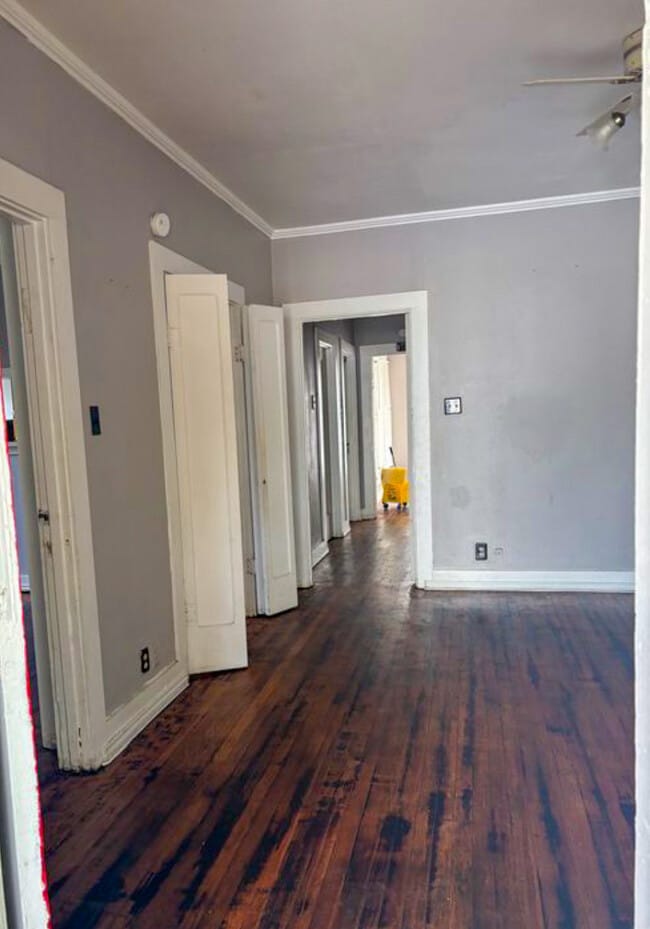 Photo - 1616 Campbell St