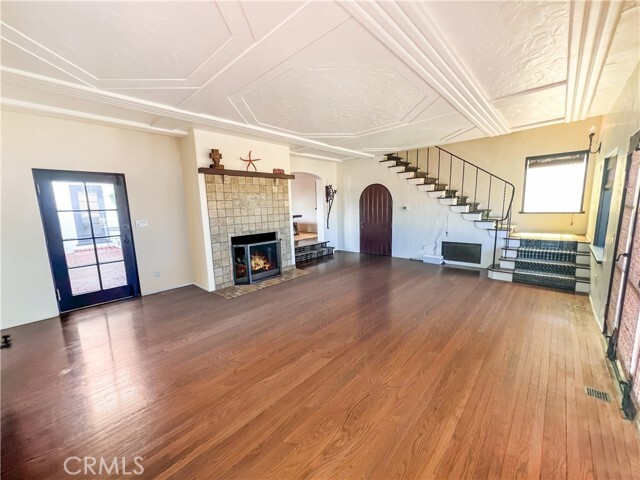 Photo - 2444 The Strand