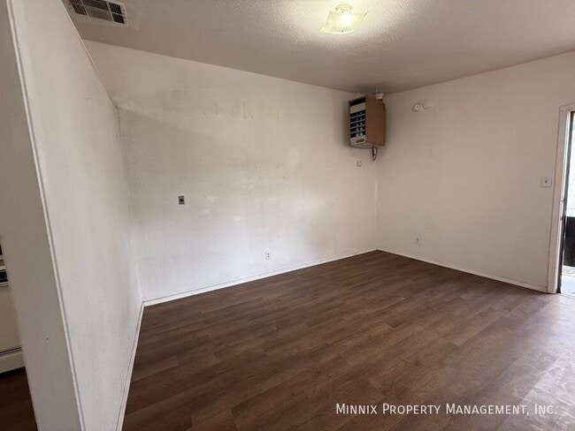 1526 Yandell Dr Unit B