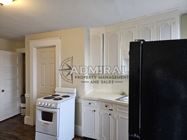 Photo - 42 N Main St Unit Apartment #3