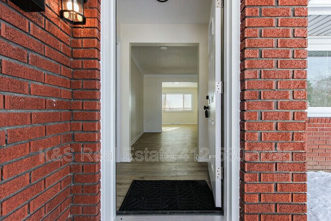 Photo - 1020 Grove St