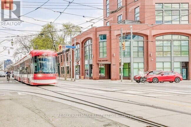 Photo - 318 King St E Unité 907