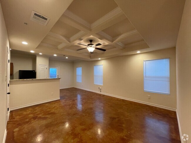 Building Photo - Townhome for rent