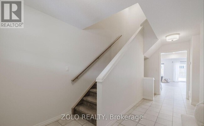 Photo - 9 Charter Creek Ct