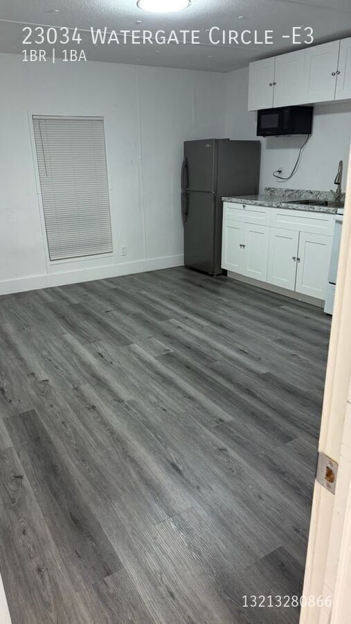 Photo - 23034 Watergate Cir