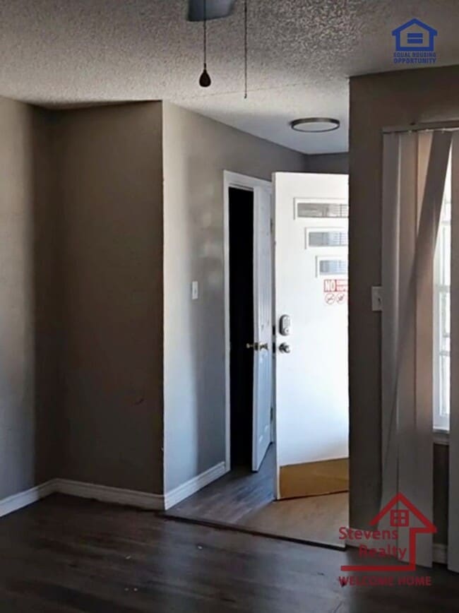 Photo - 2908 Prentice NW