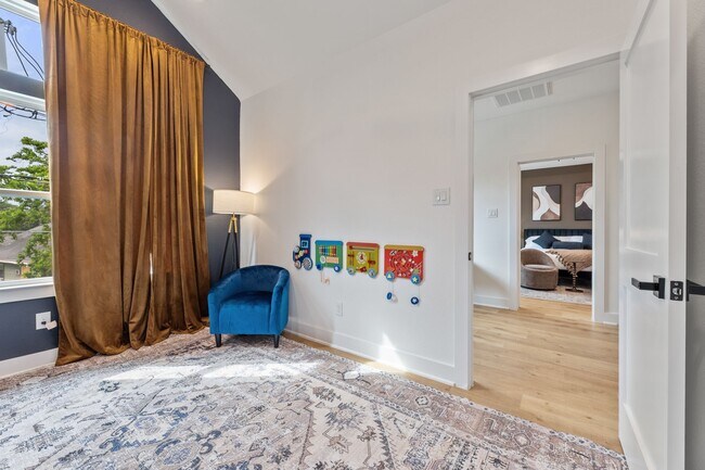 Photo - 5502 Texas St