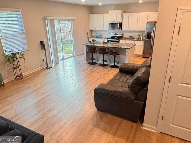 Photo - 110 Summit Pointe Ln