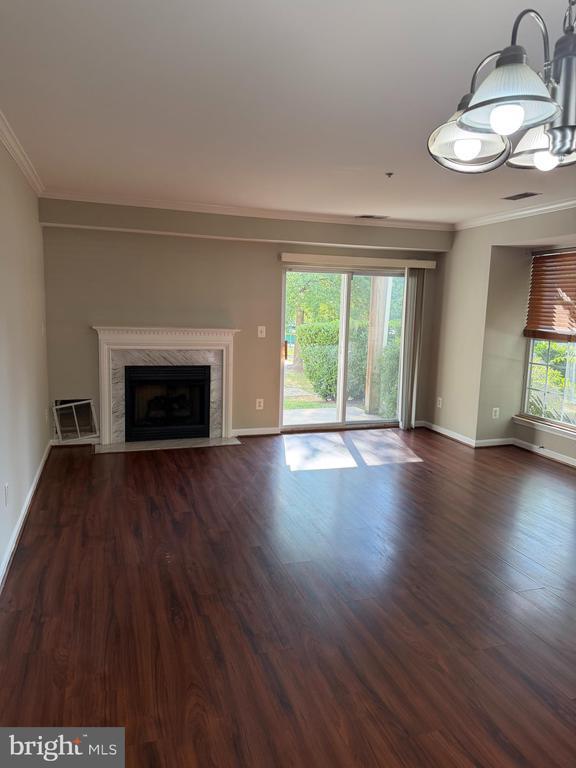 Photo - 2490 Quick St