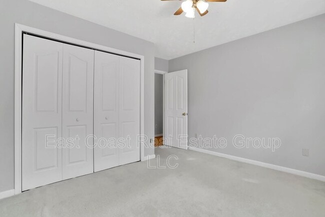 Photo - 184 Larkspur Ln