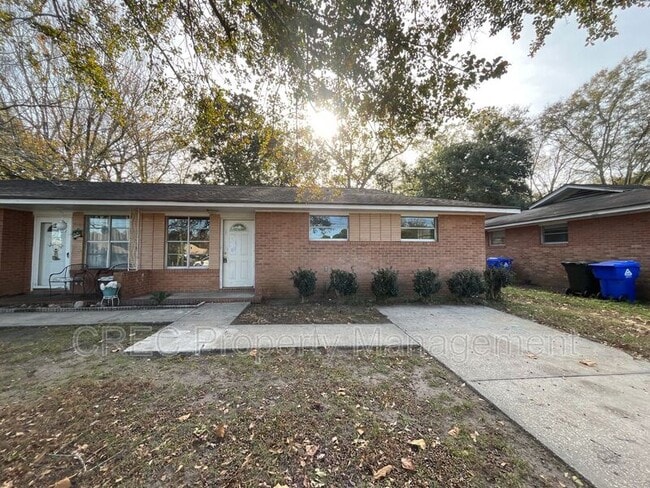 Photo - 1635 Memminger Ave