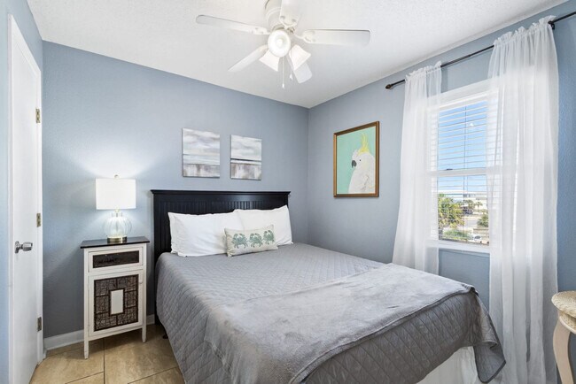 1159 W Beach Blvd Unit SI ID1541225P