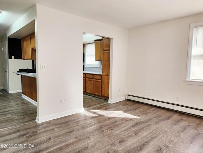 Photo - 77 Valley Rd