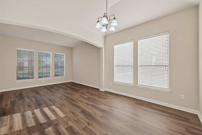 Photo - 25354 Holton Ridge Dr