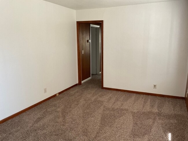 Photo - 1408 Oelke Dr