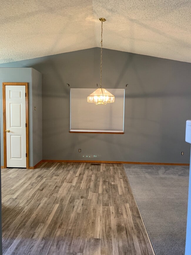 Photo - 5375 Butterfield Dr