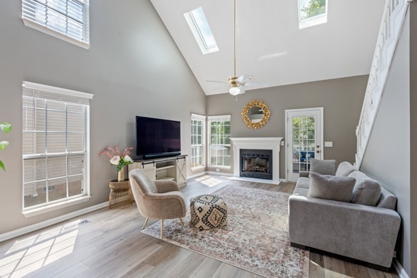 Photo - 5244 Village Trce