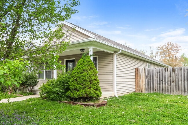 Photo - 1044 Avondale Ct
