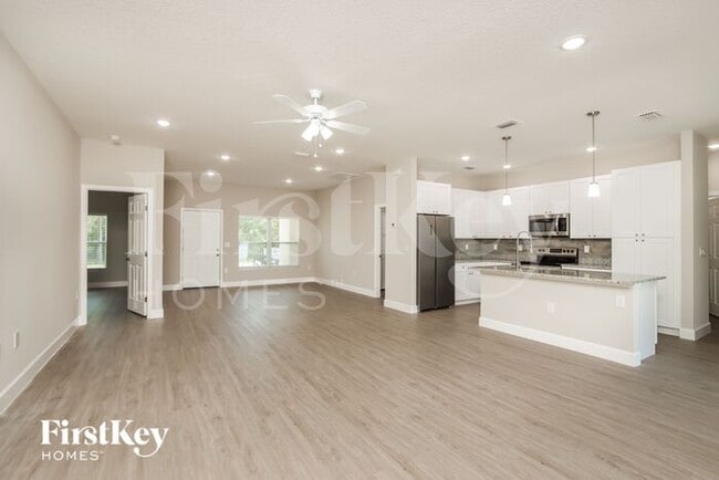 Photo - 541 Fellenz St