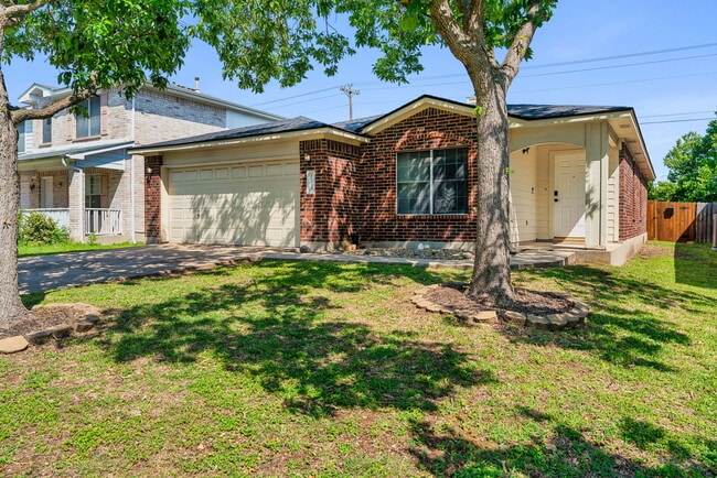 Photo - 1715 Lloydminister Way