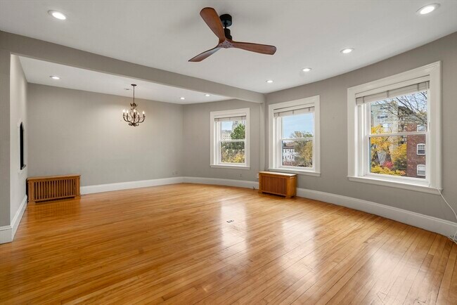 Photo - 1011 Beacon St Unit 4D