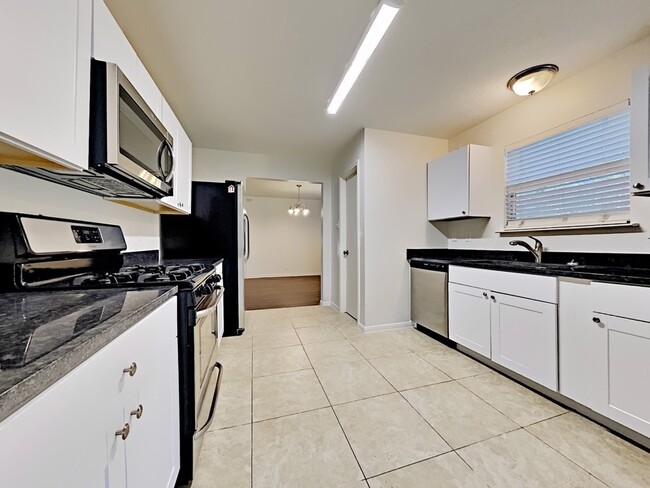 Photo - 2738 Springstone Dr