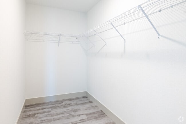 Walk in closet