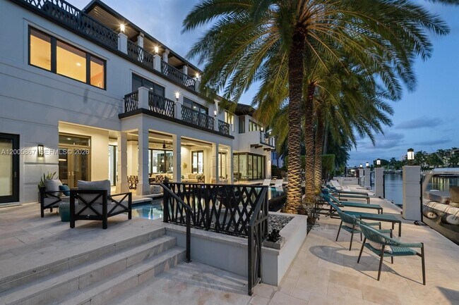 720 Isle of Palms Dr