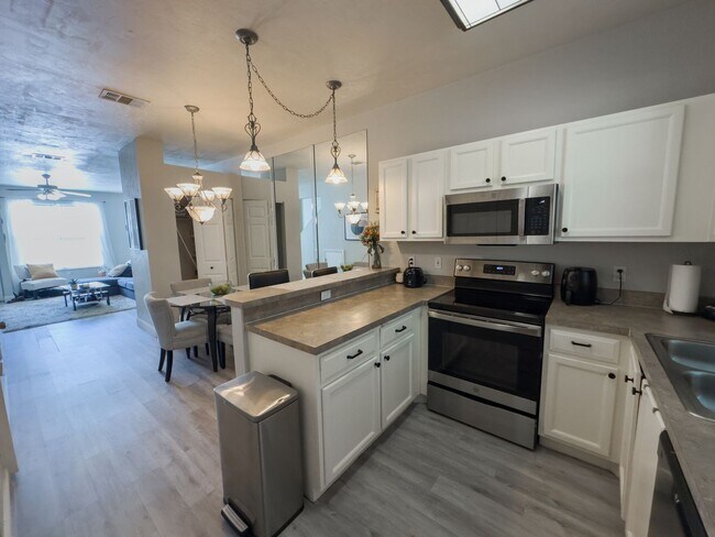 Photo - Victoria Station #132