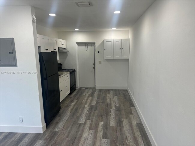 Photo - 631 NW 11th Ave Unit A-C