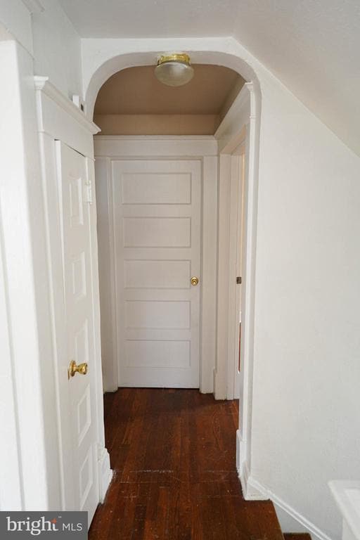 Photo - 235 Newton St