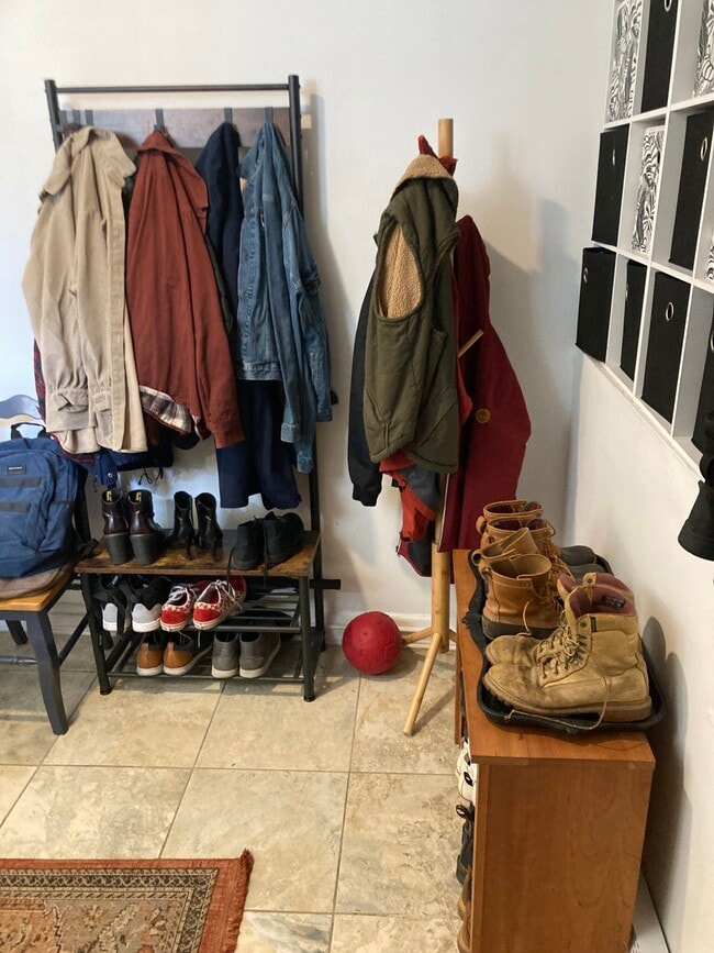 Photo - 133 Chiswick Rd Unit B