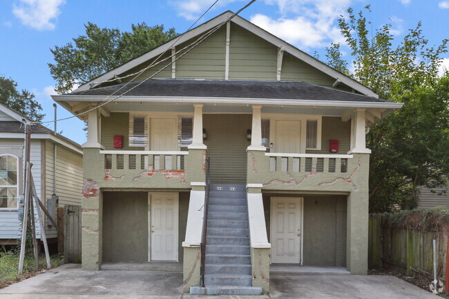Building Photo - 316 N Miro St Rental