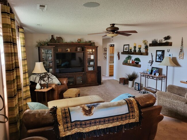 Photo - Short to Mid Term Leases - Fully Furnished Doney Park Home, Flexible lease options!