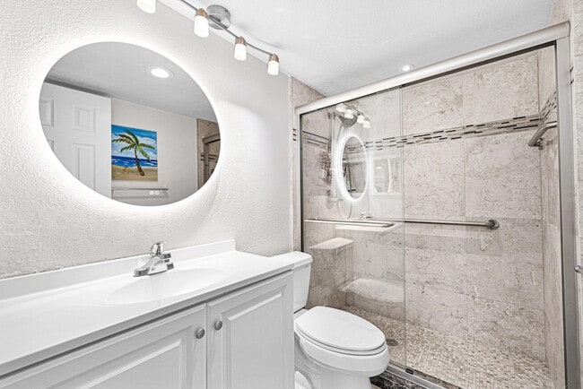 Photo - 400 SE 10th St Unidad 105