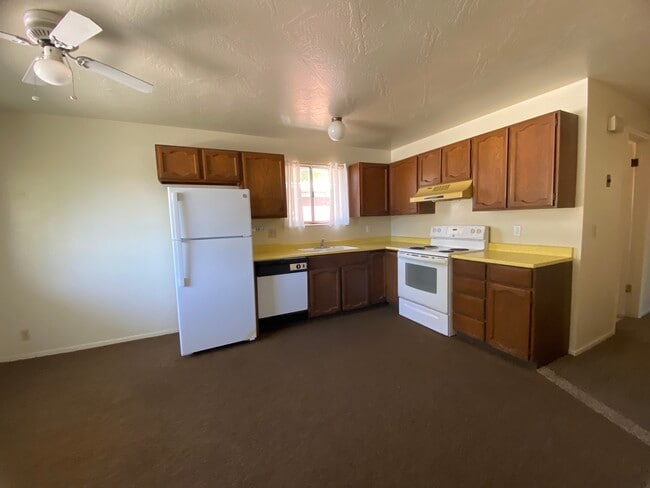 Photo - 1398 S McClelland St Unit 1398