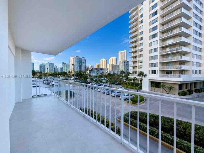Photo - 500 Bayview Dr Unit 232