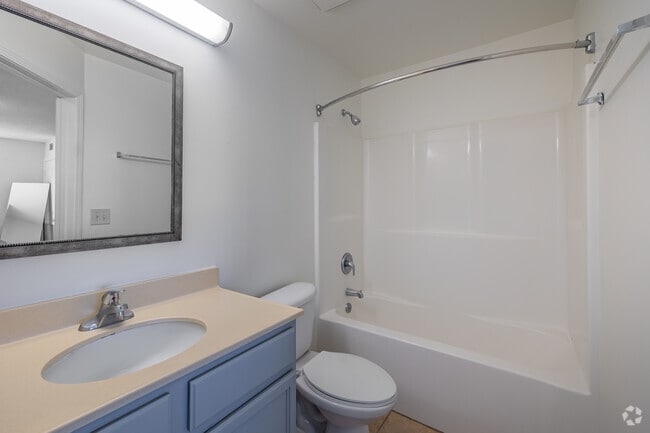 Studio Bathroom - Stafford Commons