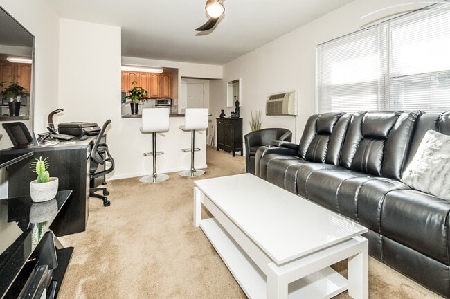 Photo - Garwood Gardens Apartments