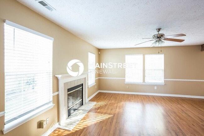 3 Bedroom Pet-Friendly Home in Indianapolis, IN with Main Street Renewal