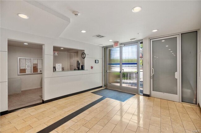 Photo - Enjoy the Best of Pasadena from This Beautifully Maintained Condo