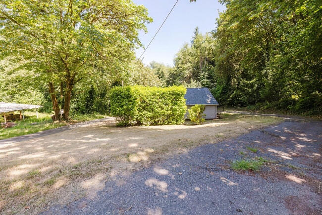 Photo - 1520 Morgan Rd NW