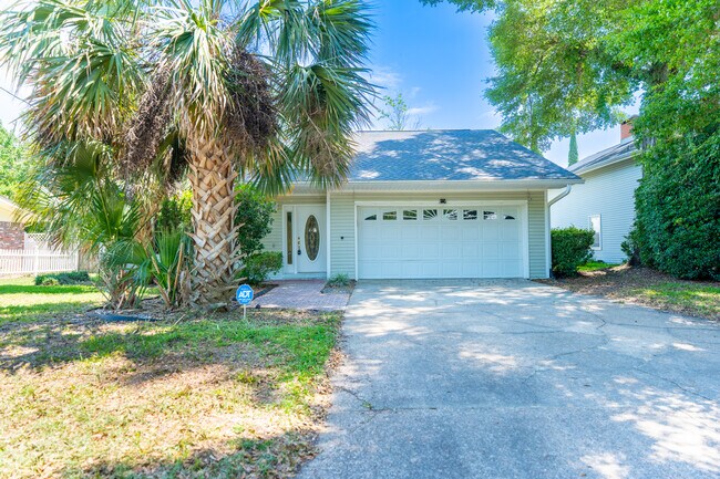 Photo - 24 Cinderella Ln NW