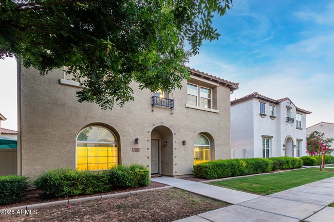 Photo - 955 S Henry Ln