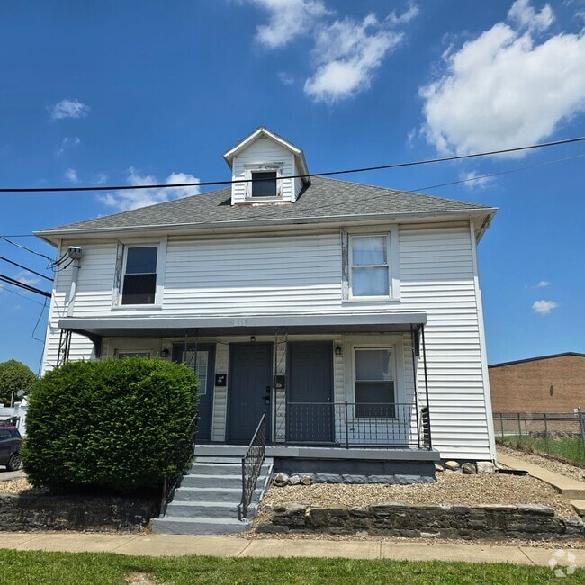 Building Photo - 132 E Farming St Unit 203 Rental