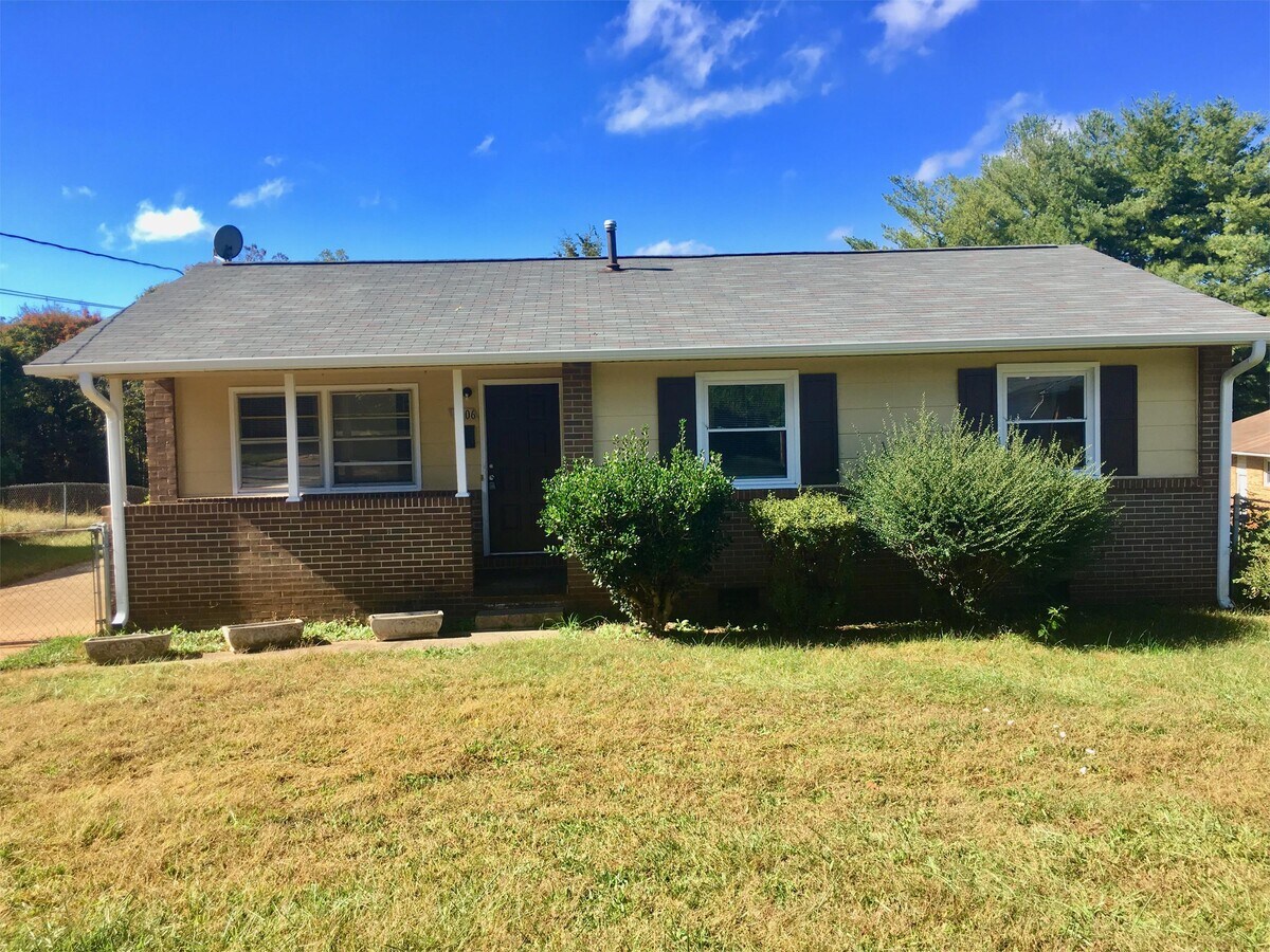 Photo - 1406 Pleasant St