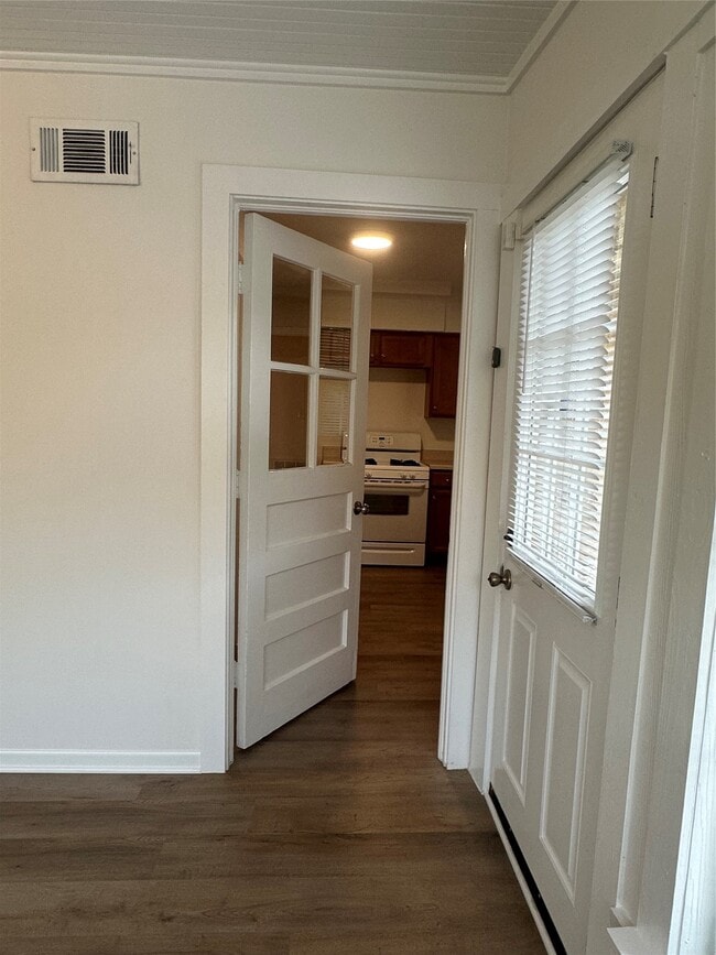 Photo - 219 Glencroft Ct