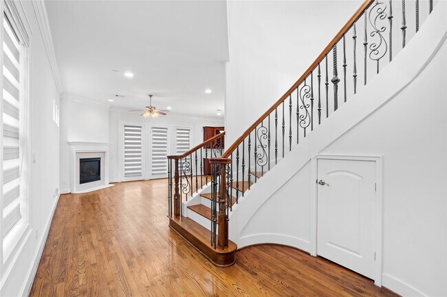 Photo - 3006 McCulloch Cir