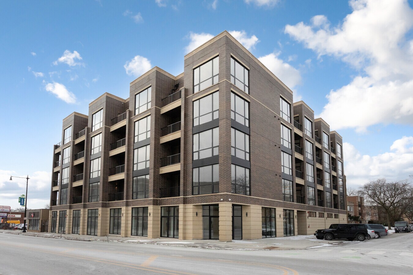 Photo - 2505 W Farragut Ave Unit 310